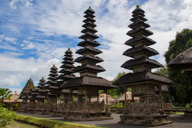 Artistic Hub: Captivating Moments at Ubud's Vibrant Art Markets in Bali